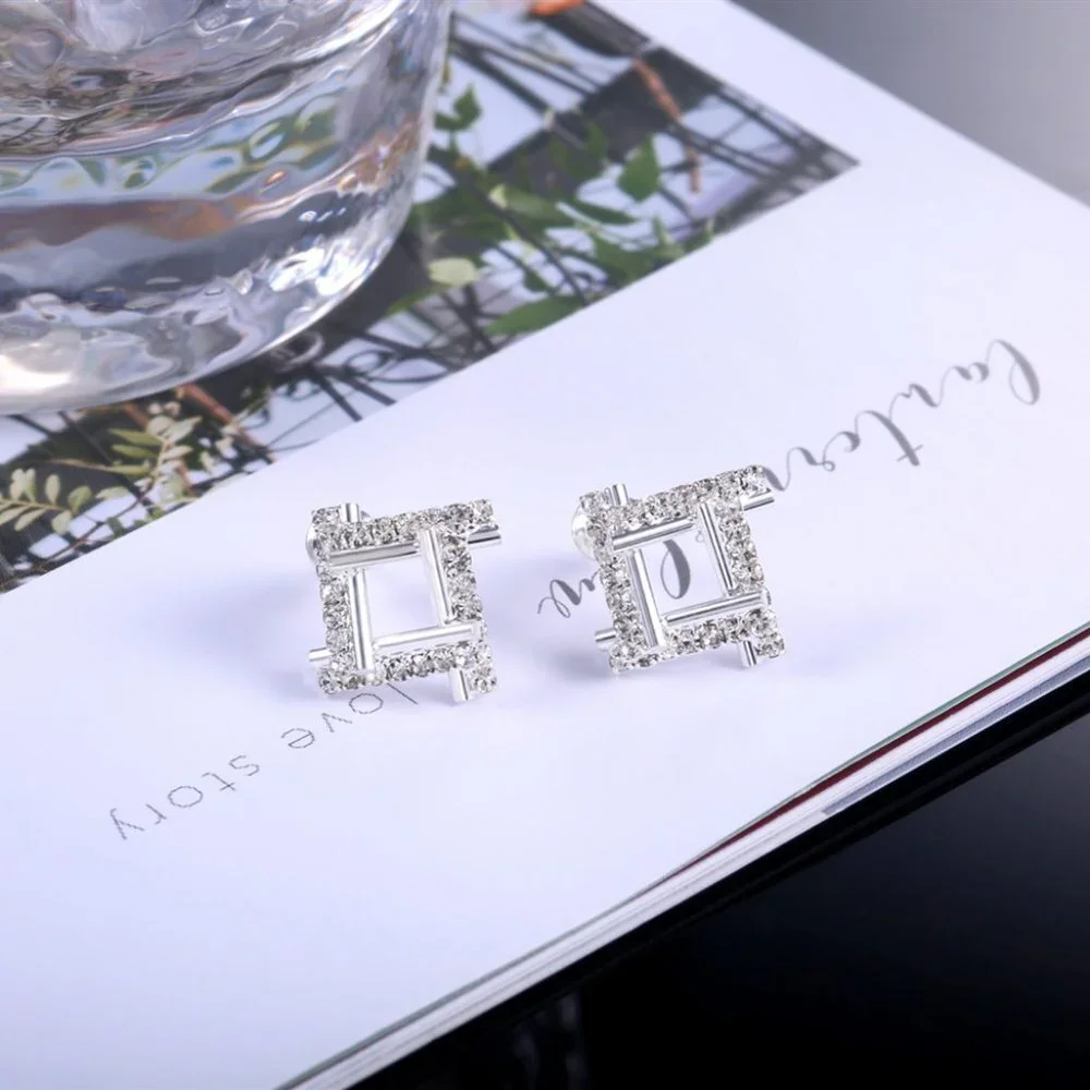 ⚡ Classic Cubic Zirconia Wedding Stud Earrings for Women, FB16FA1007